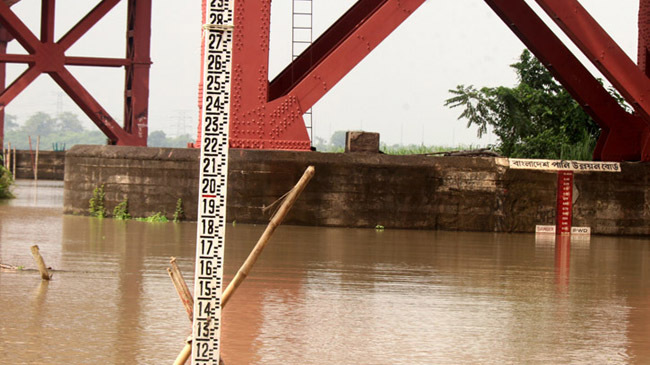 padma river water at harding bridge point