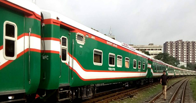 parabat Intercity Train