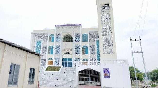 patuakhali model mosque