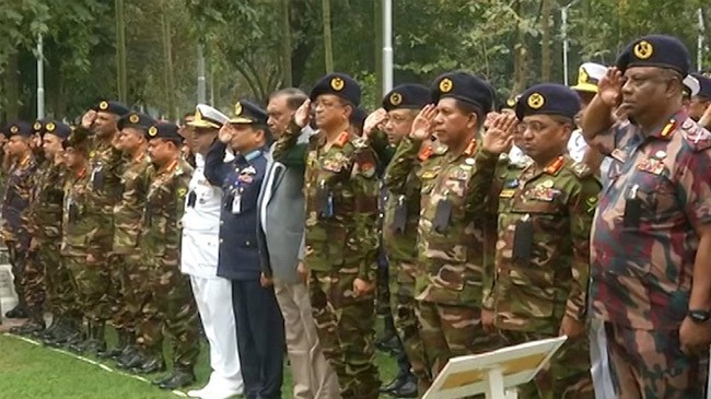 pay tribute to martyrs in banani