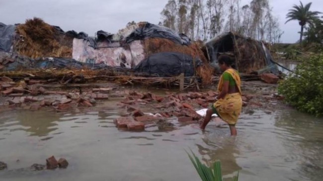 people started to go back to normal life after cyclone 1