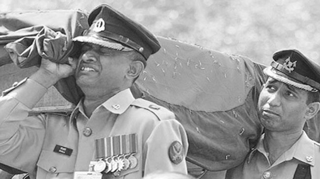 পিলখানা ট্র্যাজেডির ১৭ বছর, বিচারের অপেক্ষায় শহীদ সেনা পরিবার