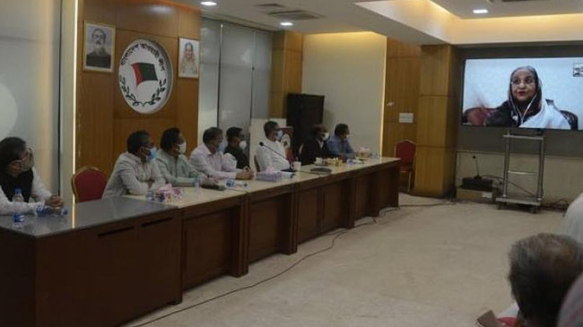 pm hasina al meeting1