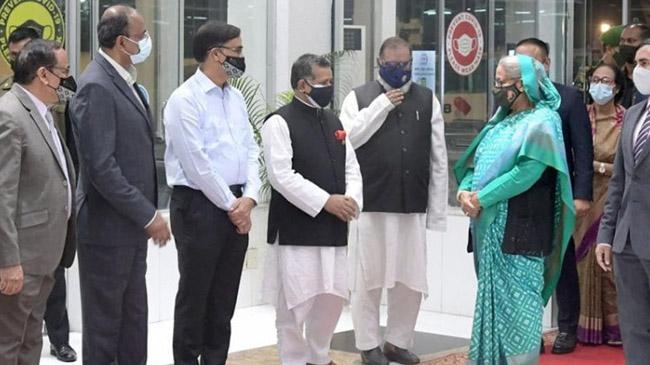 pm returns country from uae