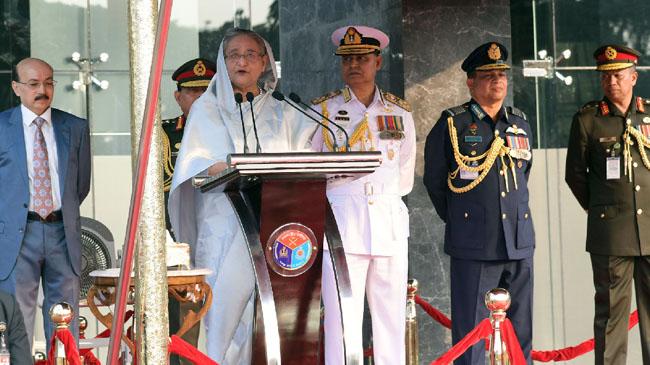 pm seikh hasina in cantonment 2