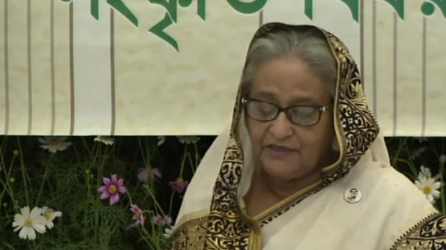 pm sheikh hasina ekushe padak