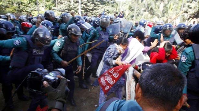 police attack saki