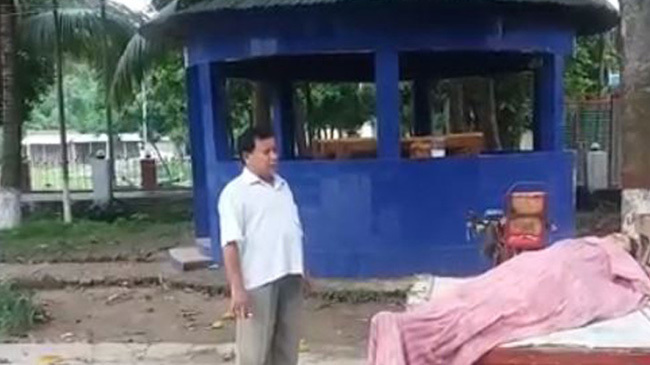 police constable stabbed mother in law