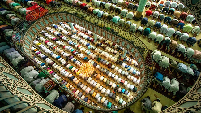 prayer at baitul mukarram