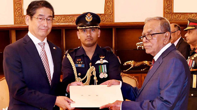 president abdul hamid with japani ambasador