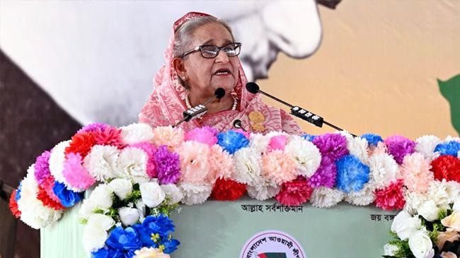 prime minister sheikh hasina 32