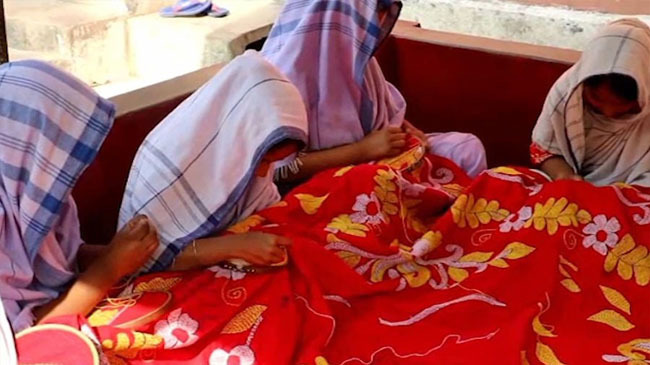 prisioners in prison