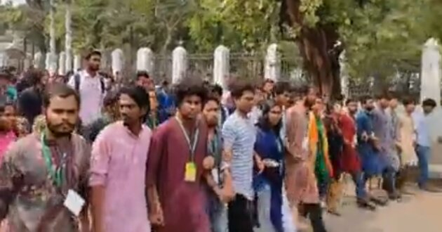 protest in du ducsu