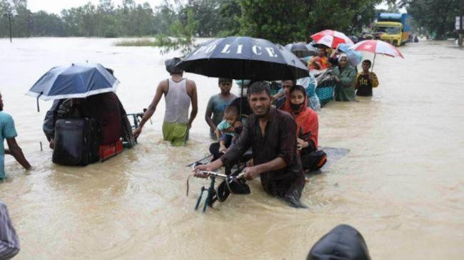 rain floods in chittagong