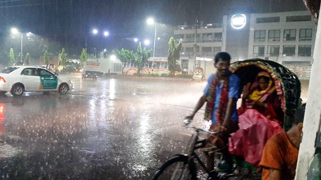 rain in dhaka cats and dogs inner