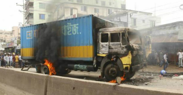 road accident in gazipur a student killed