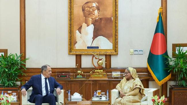 russian foreign minister sergei lavrov and bangladesh prime minister sheikh hasina