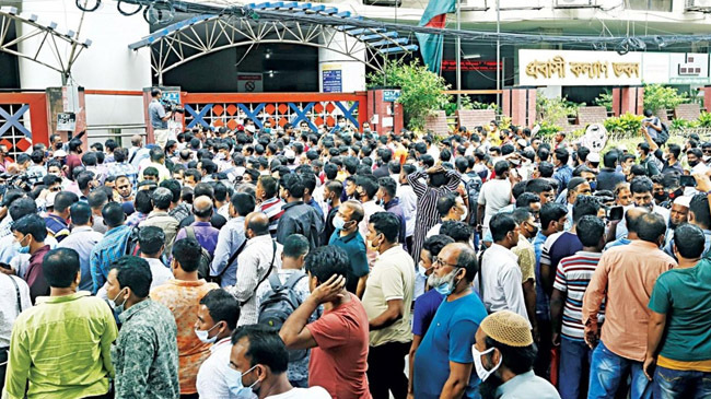 expatriates flock saudi airlines