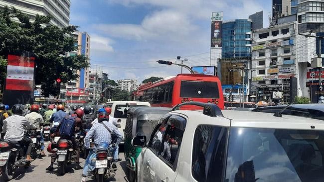 severe traffic jam in dhaka 1