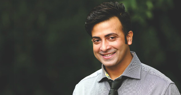 shakib khan denies to accept apu biswash as his wife