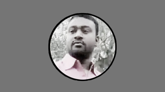 খুলনায় দোকানে ঢুকে তাঁতী দল নেতাকে হত্যা