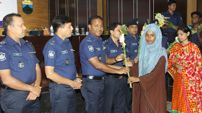 sirajgong police