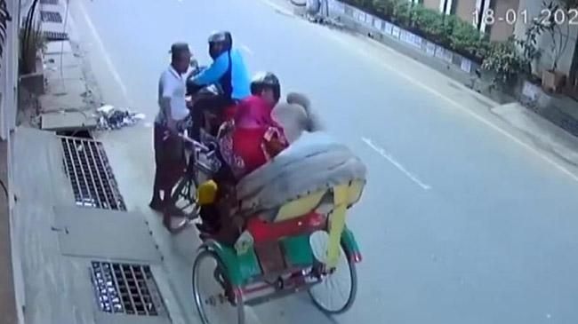 snatching dhaka cctv footage