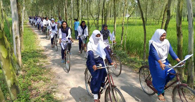 student bicycle rally