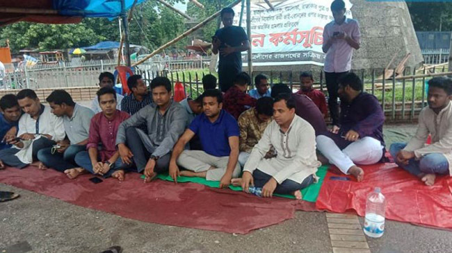 student ligue unpriviliged
