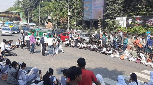 students block dhanmondi 27