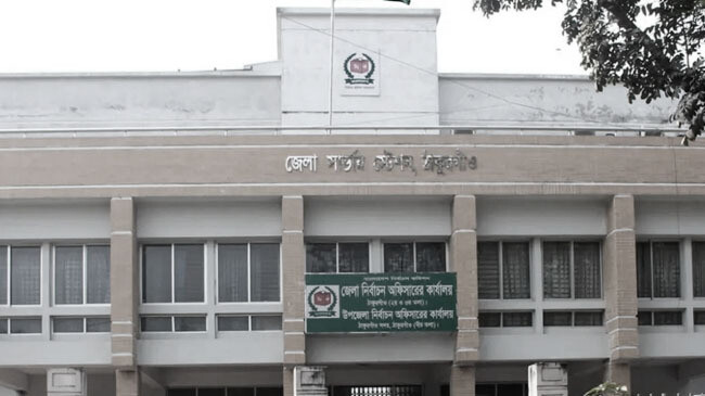 ঠাকুরগাঁও-১ উপনির্বাচন: সরকারি দল সমর্থনের অভিযোগে ৯ কর্মকর্তা প্রত্যাহার
