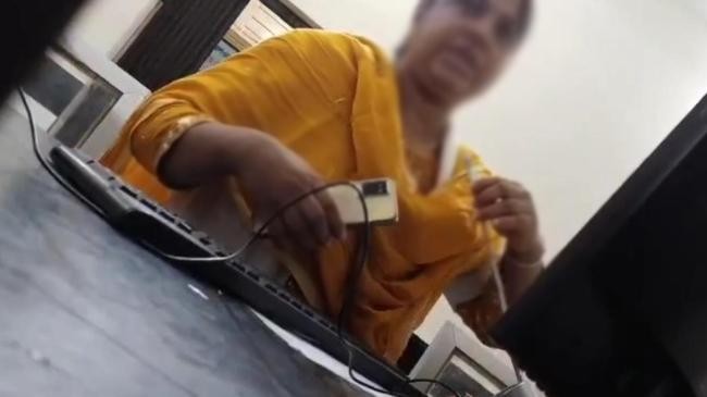 komlapur journalist