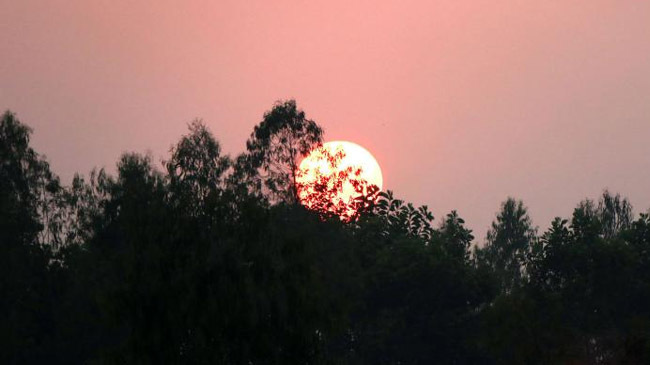 the sun seen cold wave away