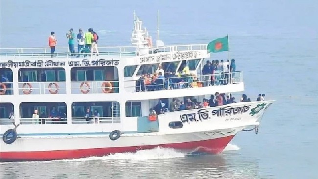 tourist ships teknaf