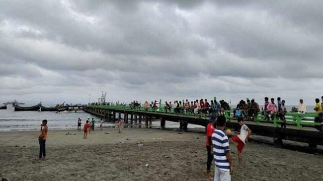 tourists in st martin 1