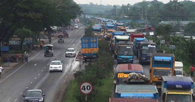 traffic jam on dhaka chittagong highway