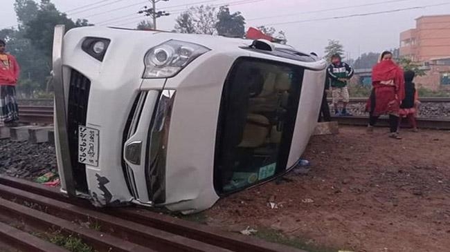 train collision in microbus