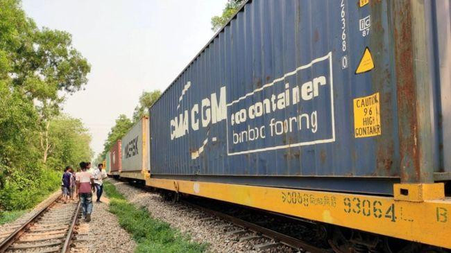 train derailed in brahmanbaria 2
