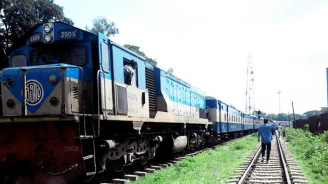 train wheel derailed