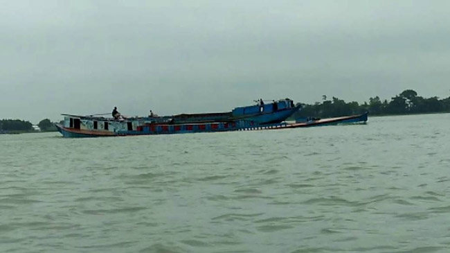 trawler in meghna 1