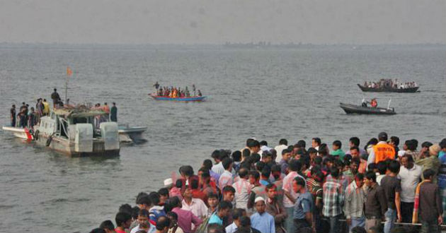 trawler sank in buriganga