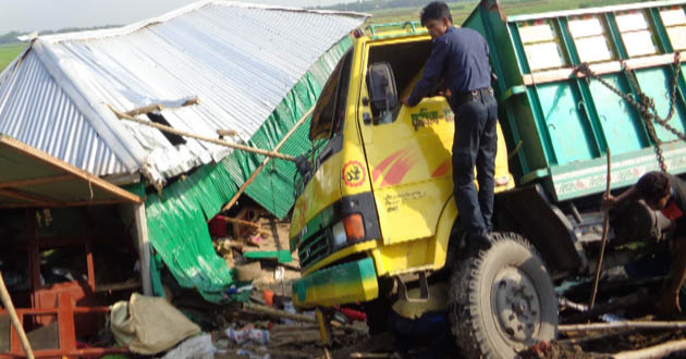 trucks in the hotel at natore
