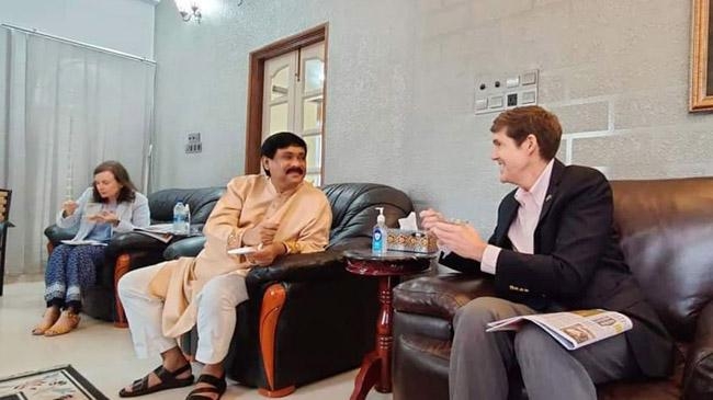 us ambassador dhaka with commilla city mayor