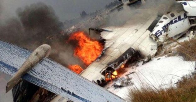 us bangla plane crashed