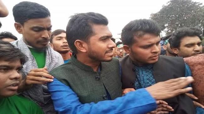vp noor after paying tribute martyrs
