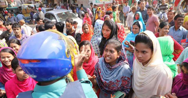 workers protest in uttara