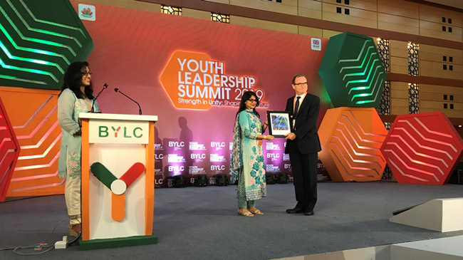 young boy leadership