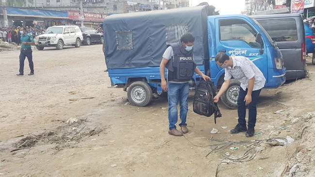 youth arrested bank loot