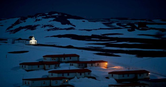 antarctica island2