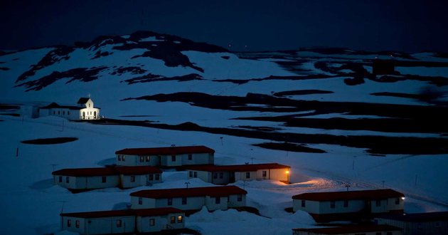 antarctica island2